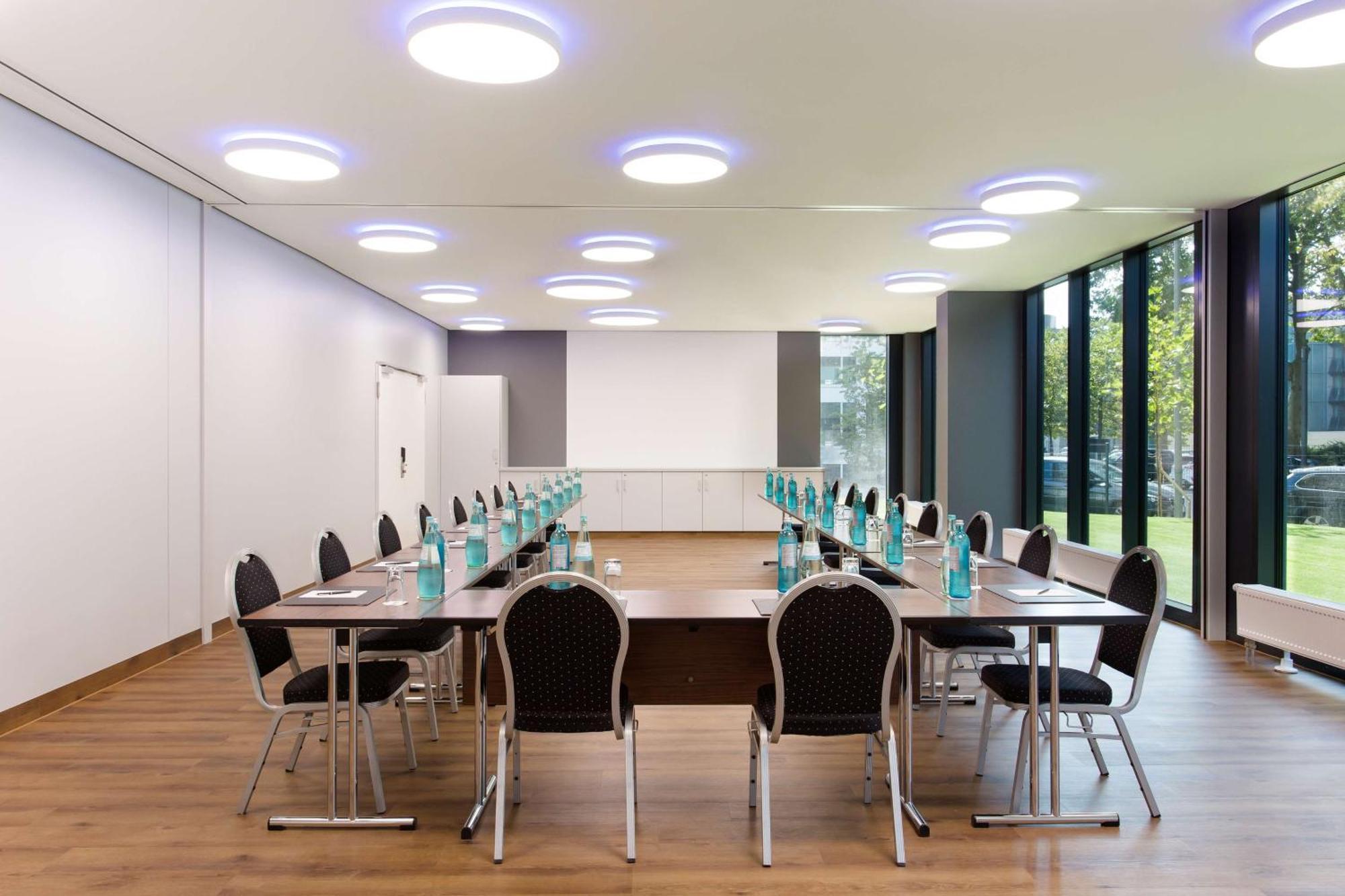Radisson Blu Conference Hotel, Hotel 4*