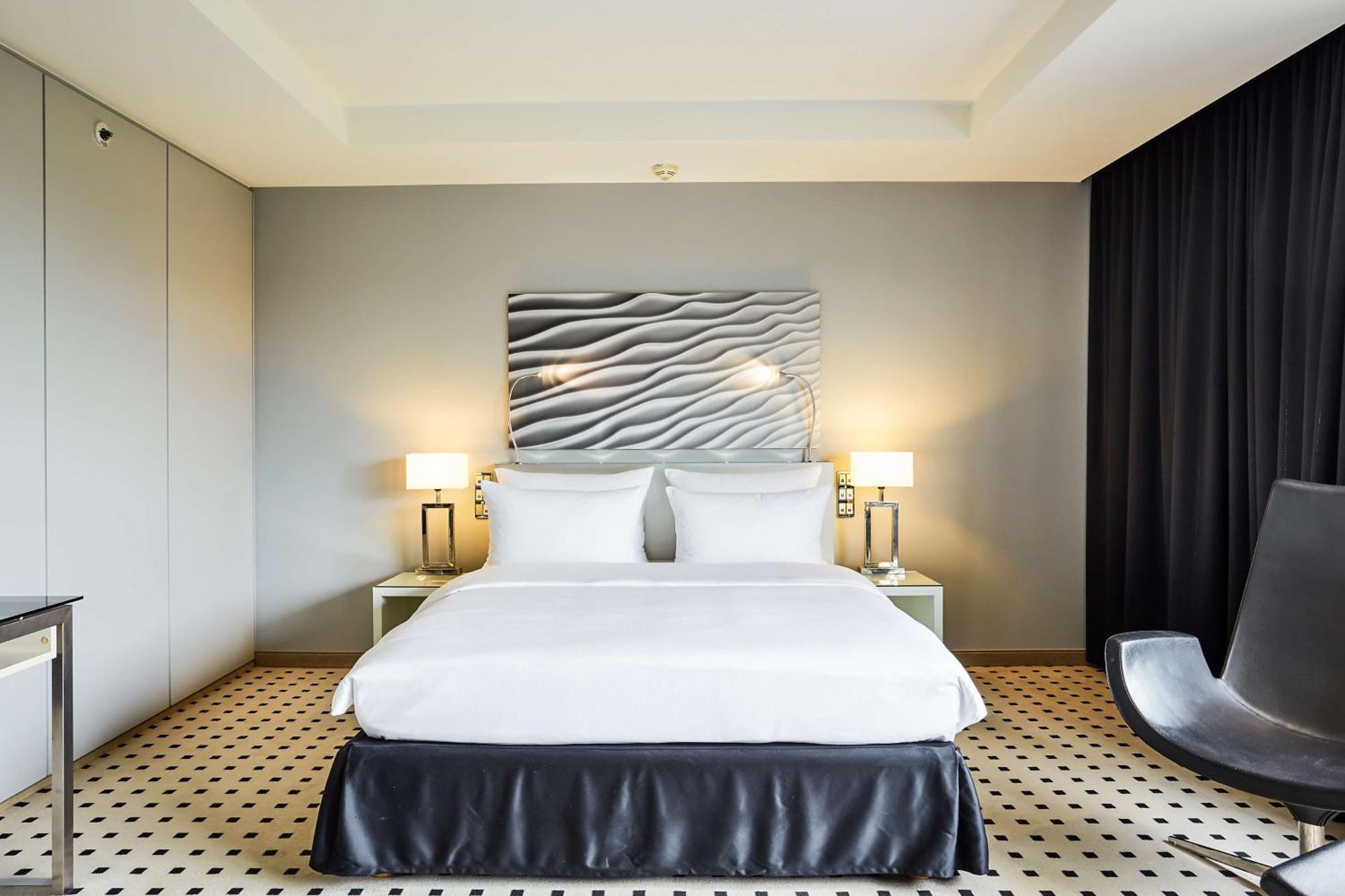 Radisson Blu Conference Hotel, Dusseldorf