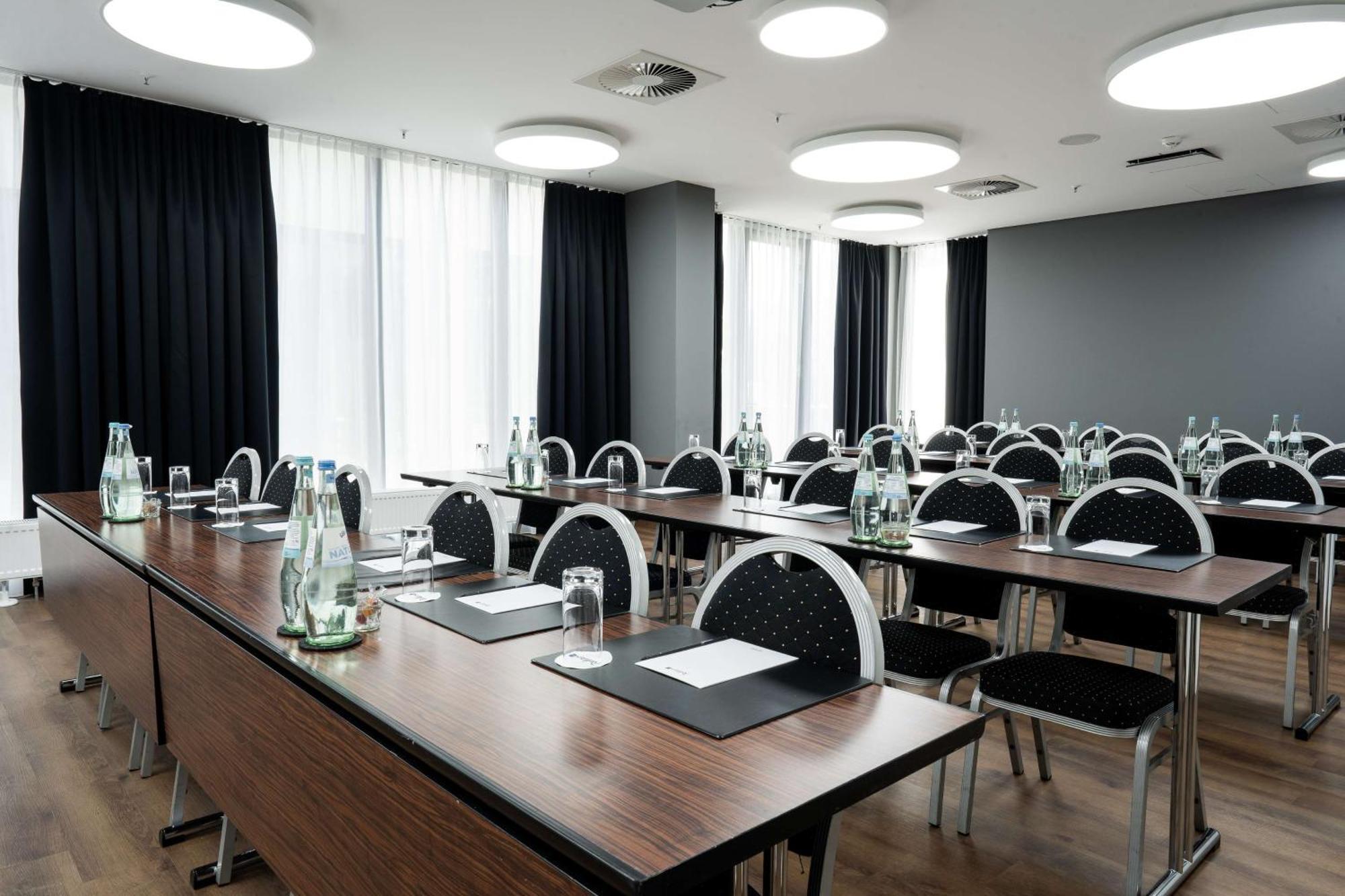 Radisson Blu Conference Hotel, Dusseldorf